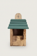 Robin Box – Clean Background